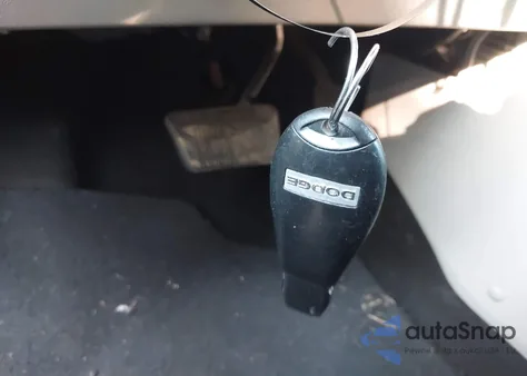 2018 Dodge Grand Caravan Sxt z USA, uszkodzony, nr VIN 2C4RDGCG4JR239295